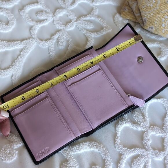 COACH Classic Trifold Wallet🖤 Black & Lavender - Picture 14 of 15